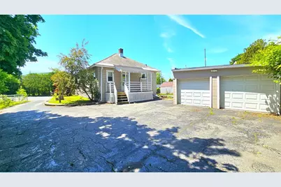 21 River St, North Adams, MA 01247 - Photo 2