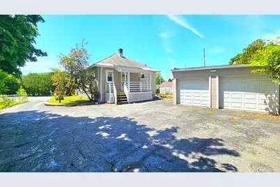 21 River St, North Adams, MA 01247 - Photo 2