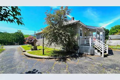 21 River St, North Adams, MA 01247 - Photo 4