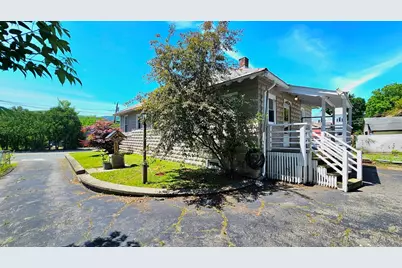 21 River St, North Adams, MA 01247 - Photo 4