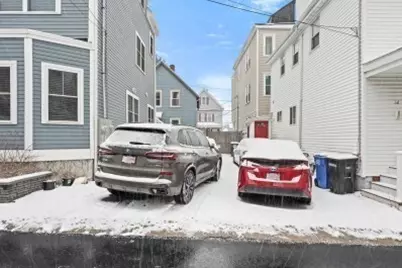 22 Henderson St #1, Somerville, MA 02145 - Photo 18