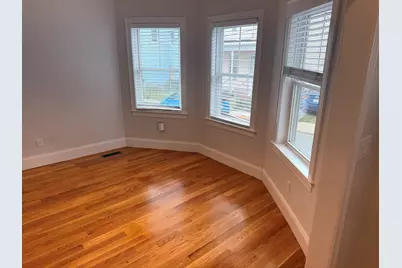 22 Henderson St #1, Somerville, MA 02145 - Photo 2