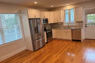 22 Henderson St, Somerville, MA 02145 - Photo 4