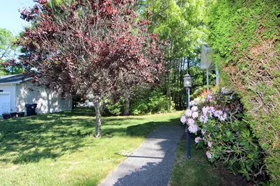 507 Crystal Way, Middleborough, MA 02346 - Photo 4