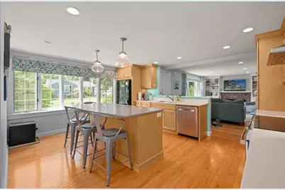88 Temple Road, Waltham, MA 02452 - Photo 6