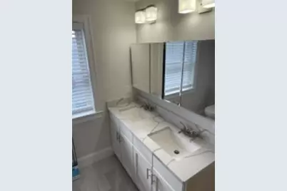22 Henderson St #2, Somerville, MA 02145 - Photo 14