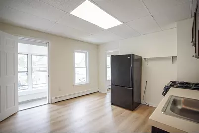 3 Charles St #2R, Chicopee, MA 01020 - Photo 10