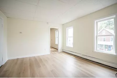 3 Charles St #2R, Chicopee, MA 01020 - Photo 2