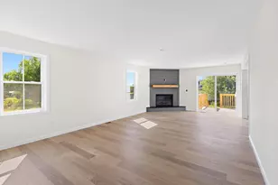 38 Hemlock St, Douglas, MA 01516 - Photo 14