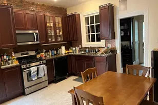 1033 Beacon St, Brookline, MA 02446 - Photo 16
