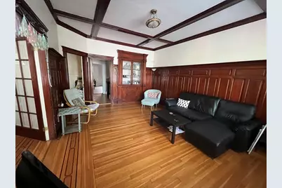 1033 Beacon Street #1, Brookline, MA 02446 - Photo 4