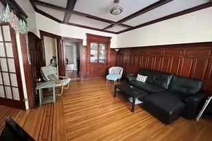 1033 Beacon St, Brookline, MA 02446 - Photo 4