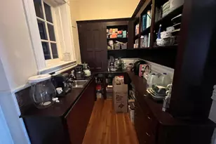 1033 Beacon St, Brookline, MA 02446 - Photo 14