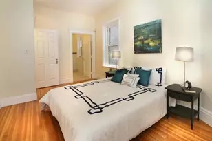 1033 Beacon St, Brookline, MA 02446 - Photo 4