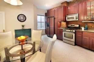 1033 Beacon St, Brookline, MA 02446 - Photo 12