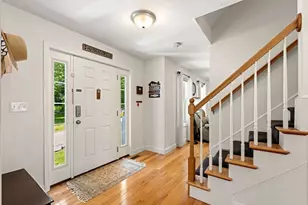 34 Amesbury Ave, Amesbury, MA 01913 - Photo 2