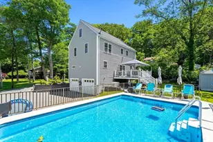 34 Amesbury Ave, Amesbury, MA 01913 - Photo 1