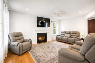 34 Amesbury Ave, Amesbury, MA 01913 - Photo 4