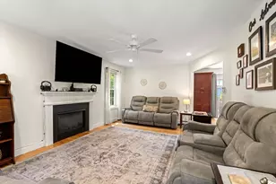 34 Amesbury Ave, Amesbury, MA 01913 - Photo 12