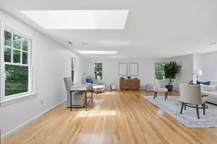 81 Parish Rd, Needham, MA 02494 - Photo 10
