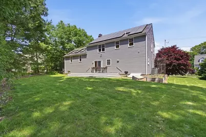 81 Parish Rd, Needham, MA 02494 - Photo 4