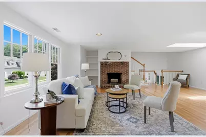 81 Parish Rd, Needham, MA 02494 - Photo 12