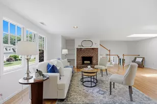 81 Parish Rd, Needham, MA 02494 - Photo 12