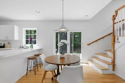 81 Parish Rd, Needham, MA 02494 - Photo 8