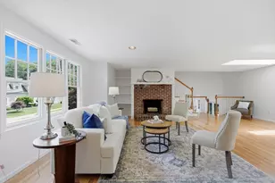 81 Parish Rd, Needham, MA 02494 - Photo 12