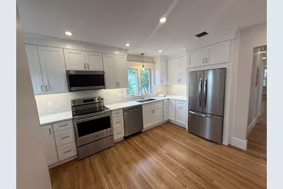 67 Walnut St #2, Watertown, MA 02472 - Photo 2