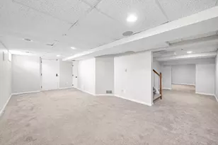 252 Pinewood Dr, Longmeadow, MA 01106 - Photo 34