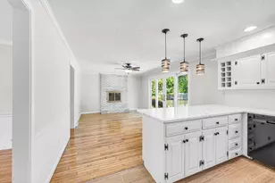 252 Pinewood Dr, Longmeadow, MA 01106 - Photo 12