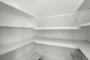 26 Vernon St, Holyoke, MA 01040 - Photo 28