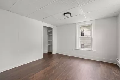 26 Vernon St, Holyoke, MA 01040 - Photo 18
