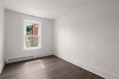 26 Vernon St, Holyoke, MA 01040 - Photo 20