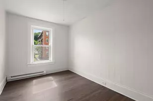 26 Vernon St, Holyoke, MA 01040 - Photo 20