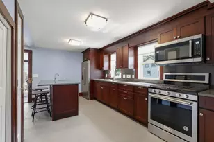 47 Nanumett St, Wareham, MA 02532 - Photo 6