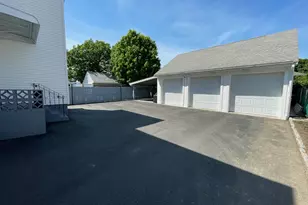 252 Brown St, Waltham, MA 02453 - Photo 18
