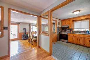 36 McGowan St, Fall River, MA 02723 - Photo 12