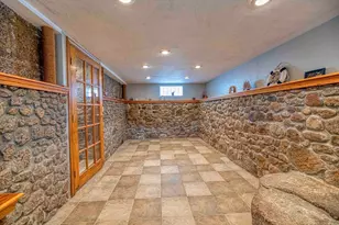 36 McGowan St, Fall River, MA 02723 - Photo 24