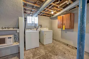 36 McGowan St, Fall River, MA 02723 - Photo 26
