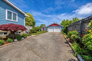 36 McGowan St, Fall River, MA 02723 - Photo 4