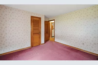 40 West Canton Circle, Springfield, MA 01104 - Photo 16