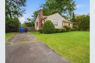 40 West Canton Circle, Springfield, MA 01104 - Photo 2