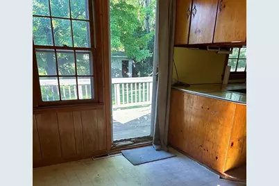 40 West Canton Circle, Springfield, MA 01104 - Photo 8