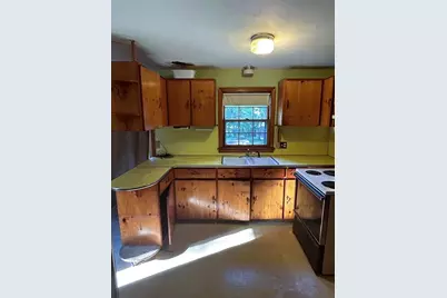 40 West Canton Circle, Springfield, MA 01104 - Photo 6