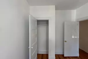 35 Revere St, Boston, MA 02114 - Photo 8