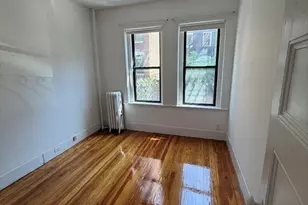35 Revere St, Boston, MA 02114 - Photo 6
