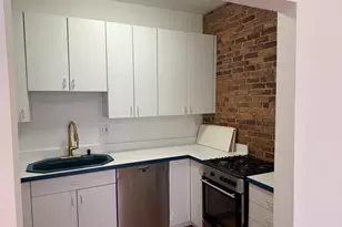 35 Revere St, Boston, MA 02114 - Photo 4
