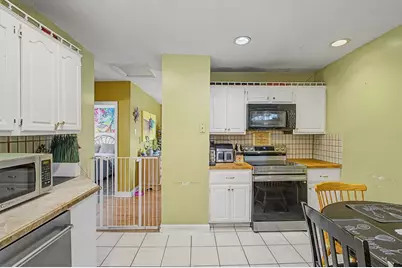 178-180 Brookside Pkwy, Medford, MA 02155 - Photo 10